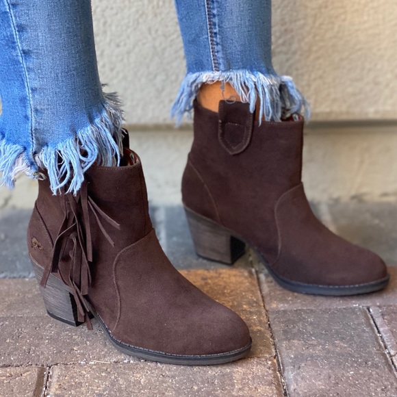 Texas Brown Side Fringe Western Chic Ankle Boots - Picture 4 of 12